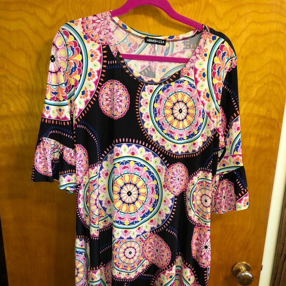 Tunic style dress with leggings